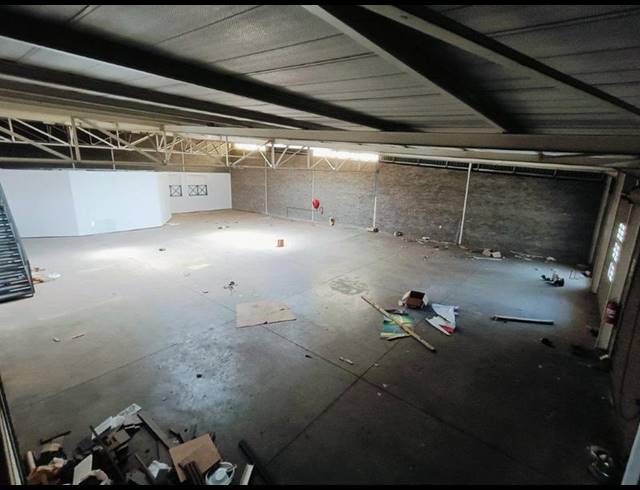 INDUSTRIAL PROPERTY TO RENT IN HALFWAY HOUSE